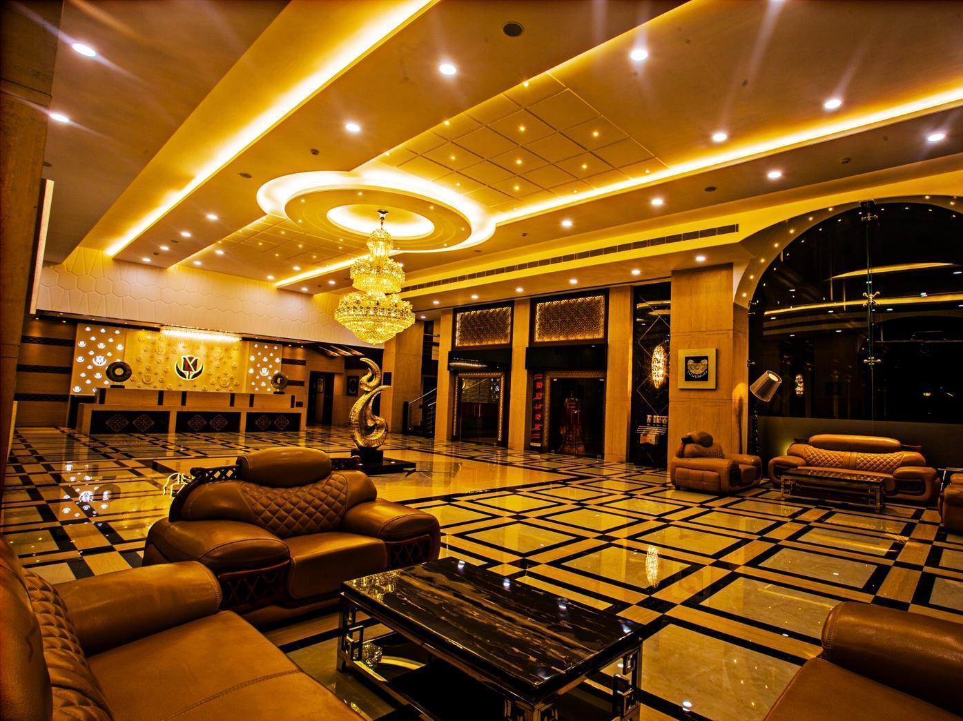 Golden Chariot Vasai Hotel Екстериор снимка