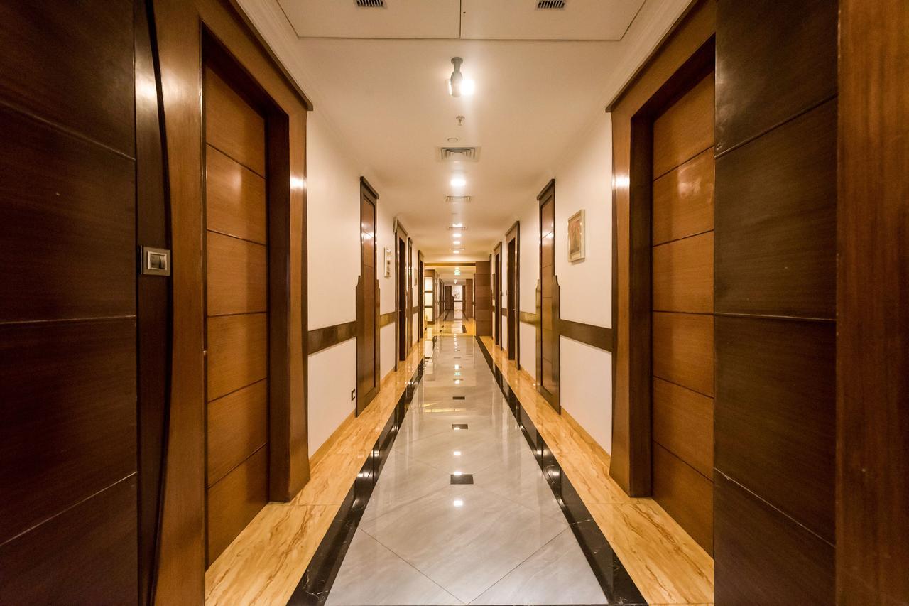 Golden Chariot Vasai Hotel Екстериор снимка
