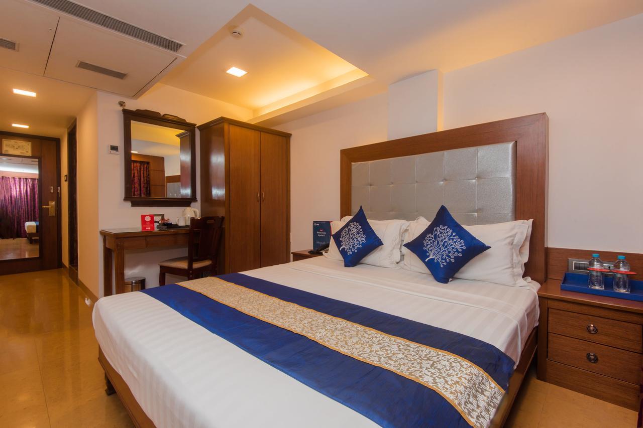 Golden Chariot Vasai Hotel Екстериор снимка