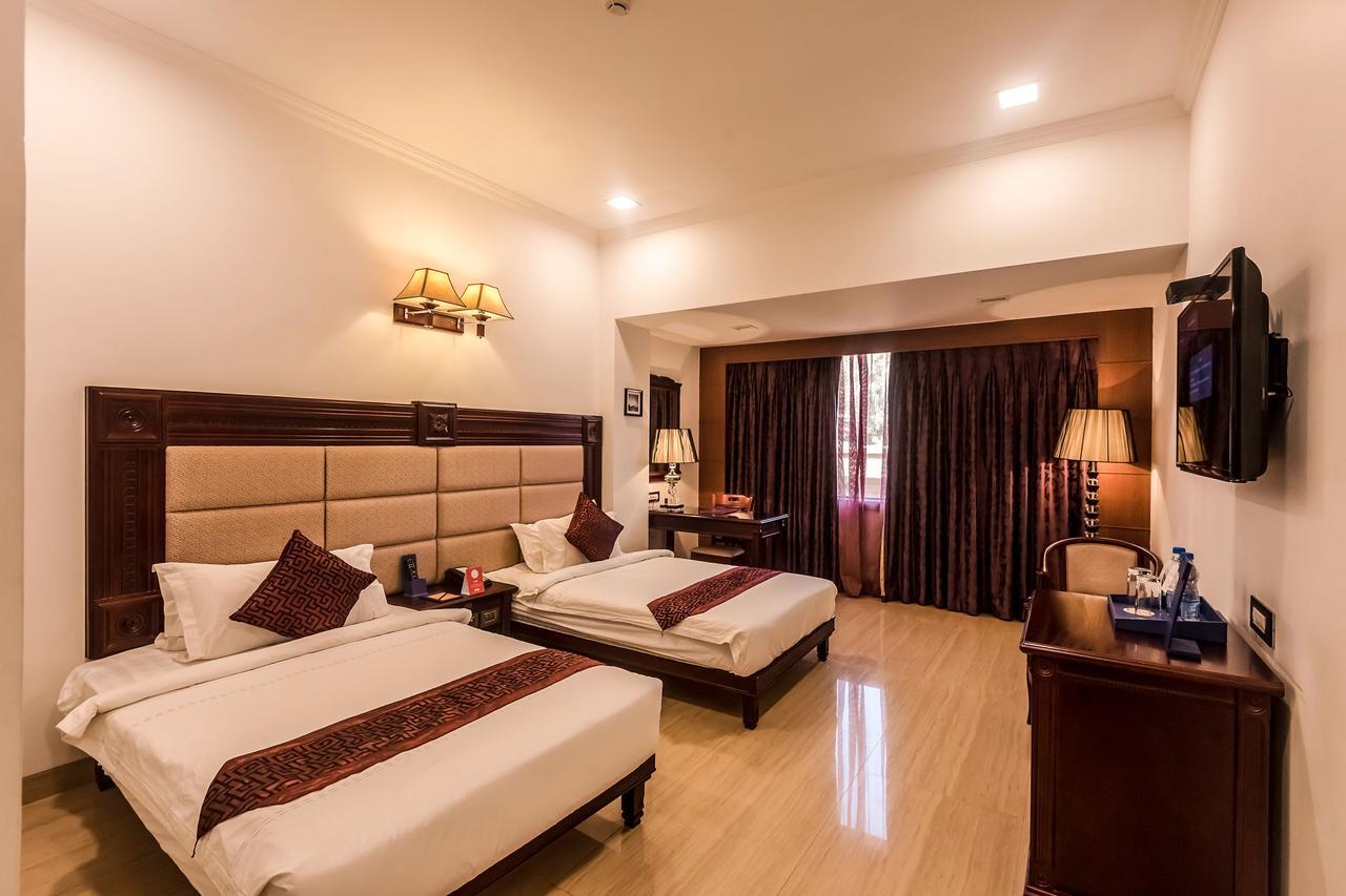 Golden Chariot Vasai Hotel Екстериор снимка
